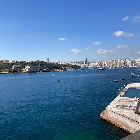 Апартаменти Charming Central Townhouse In Sliema Steps From Promenade And Sliema Ferry Екстер'єр фото