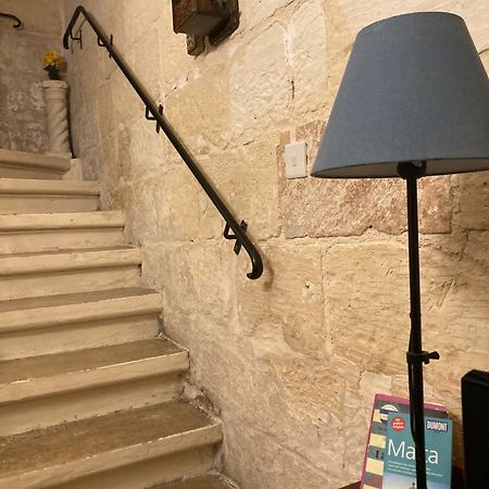 Апартаменти Charming Central Townhouse In Sliema Steps From Promenade And Sliema Ferry Екстер'єр фото