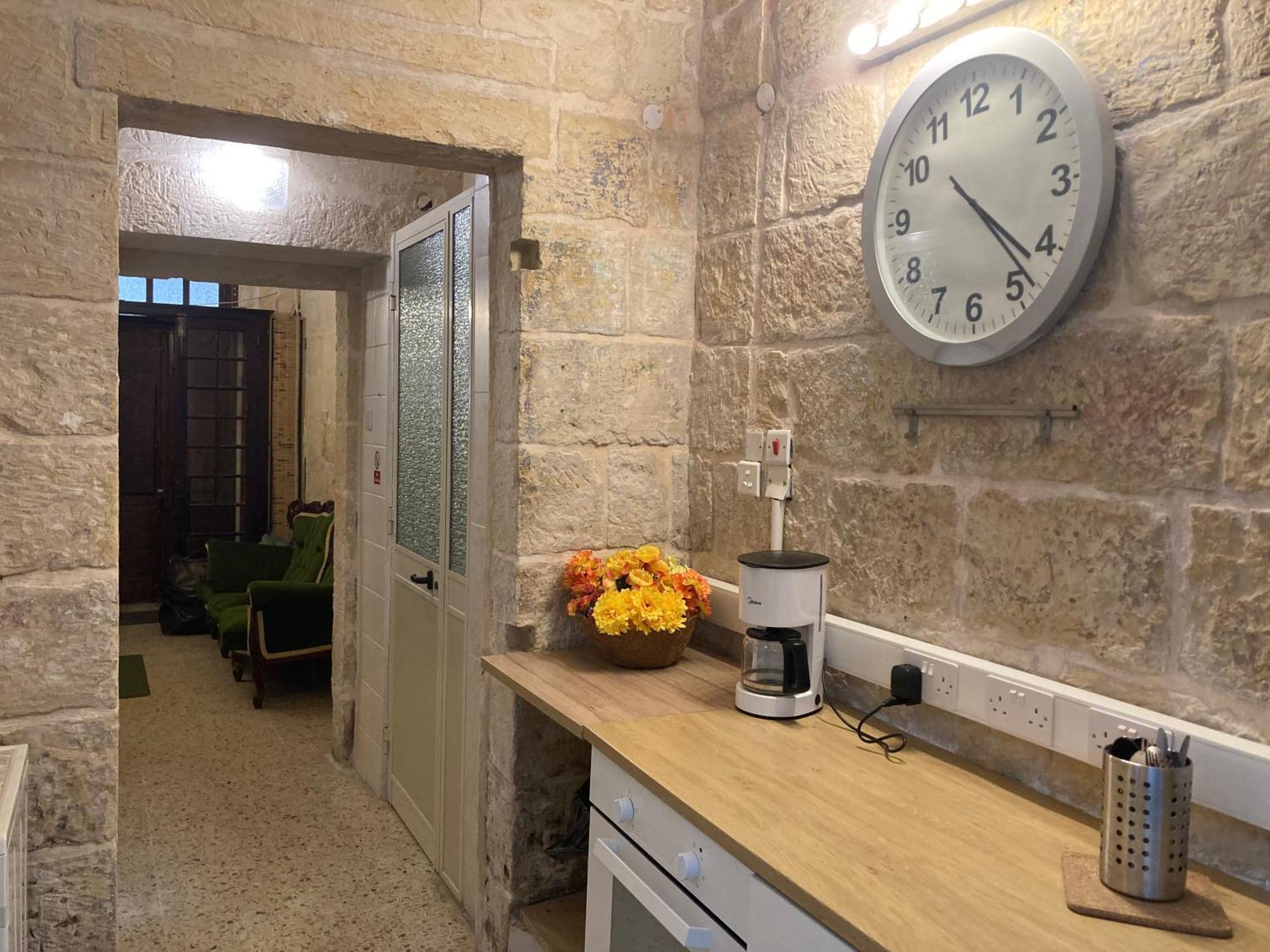Апартаменти Charming Central Townhouse In Sliema Steps From Promenade And Sliema Ferry Екстер'єр фото